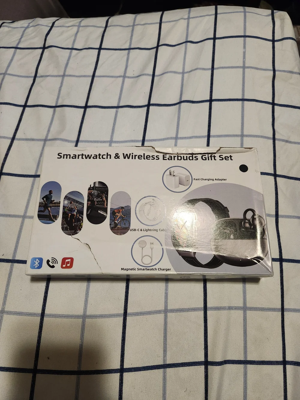 Black Smartwatch and Wireless Earbuds Gift Set - Black